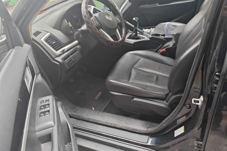 Used Dongfeng Aeolus AX7 2015 2.0L Manual Zhiyi Trim