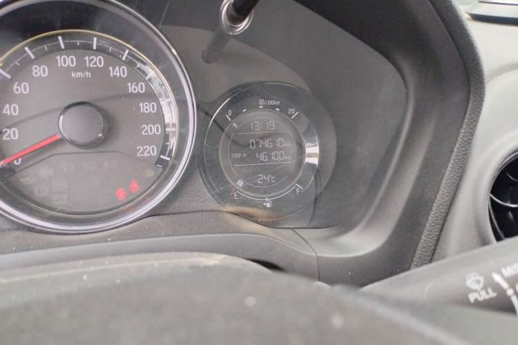 Used Honda XR-V 2017 1.8L EXi CVT Comfort Version Odometer Close Up