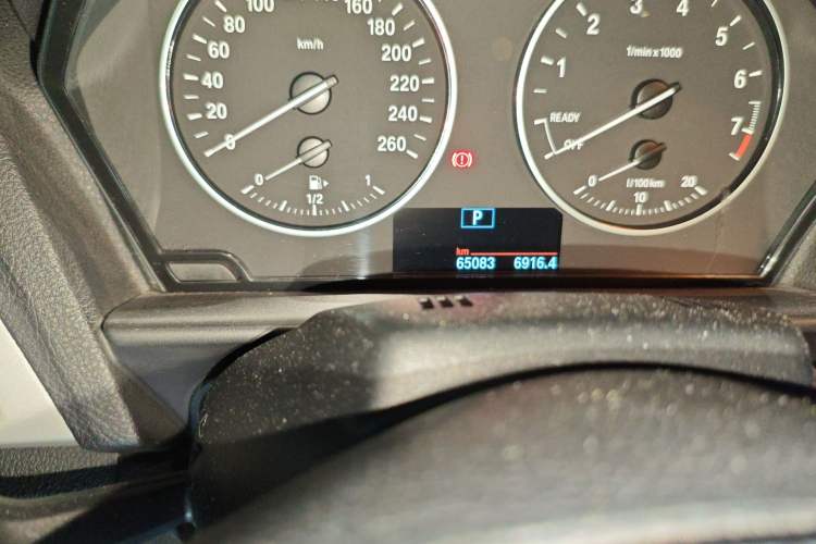 Used BMW 2 Series 2015 218i Convertible Coupe Odometer Close Up