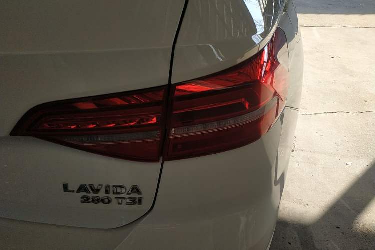 Used Volkswagen Lavida 2018 Hatchback 280TSI DSG Comfort Edition China V Standard
