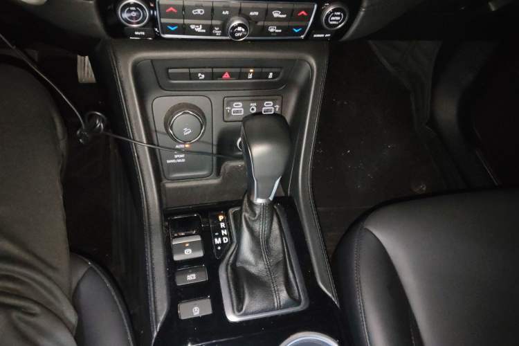 Used Jeep Grand Commander 2020 2.0T Four-Wheel Drive Elite Enhanced Edition Gear Lever