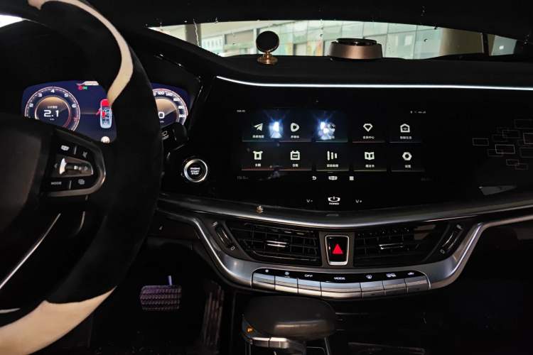 Used Geely Auto Emgrand GT 2021 1.8T Flagship Edition+ Audio And AC Panel