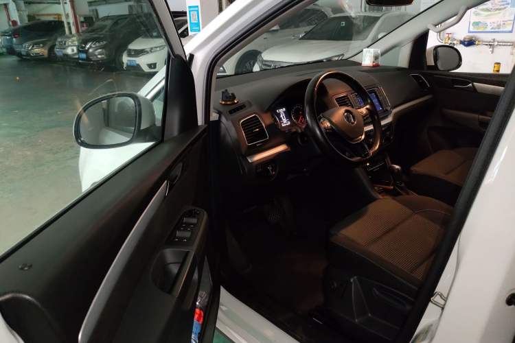 Used Volkswagen Sharan 2018 380TSI Comfort Edition 7-Seater