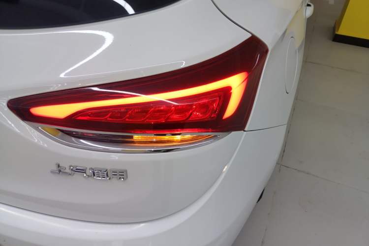 Used Buick Excelle GX 2018 18T Automatic Elite Model Exterior 3