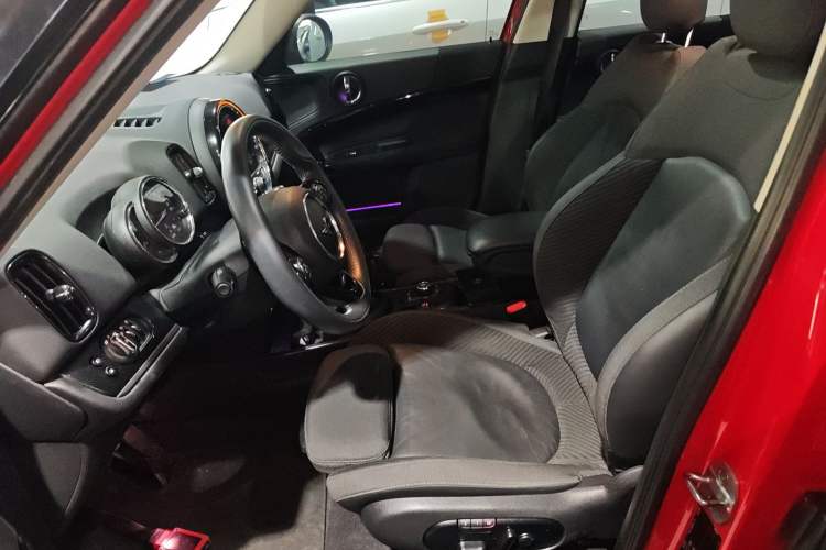 Used MINI Countryman 2018 1.5T COOPER Artist
