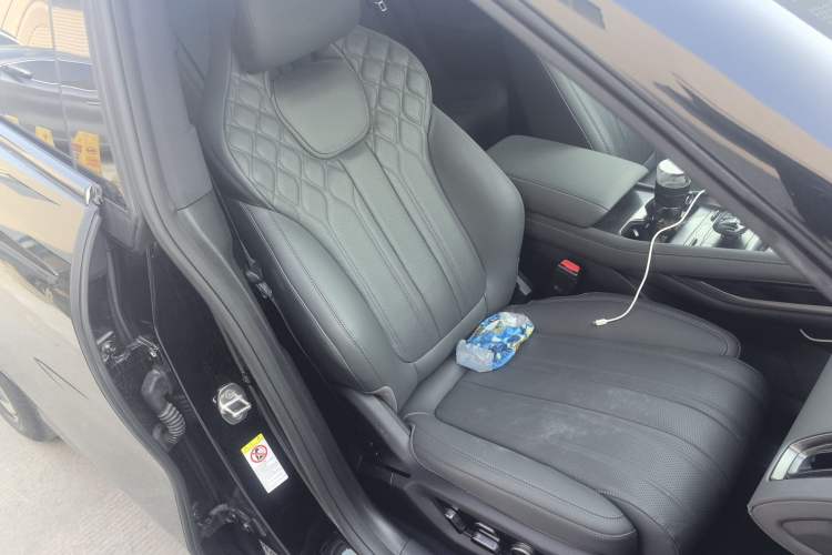 Used BYD Song L EV 2025 Intelligent Driving Version 662 km LiDAR Excellence Edition
