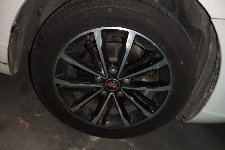 Used Roewe i5 2020 1.5L Automatic 4G Connect Luxury Flagship Edition