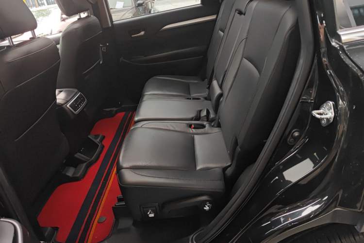 Used Toyota Highlander 2021 2.0T Four-Wheel Drive Luxury Edition 7 Seats Left Rear Seat