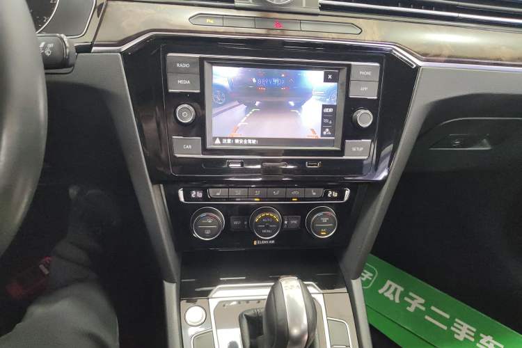 Used Volkswagen Magotan 2018 330TSI DSG Luxury Model