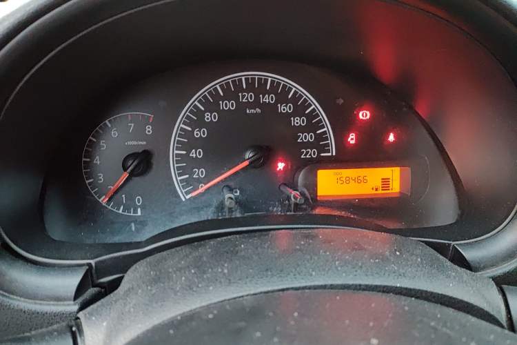 Used Nissan Sunny 2014 1.5XE Manual Elite Edition