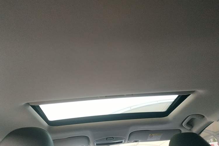 Used Geely Auto Emgrand 2022 4th Generation 1.5L Manual Luxury Model Headliner