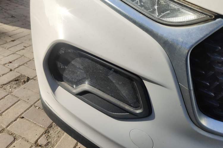 Used Baojun 510 2017 1.5L Manual Luxury Model Right Front Headlight