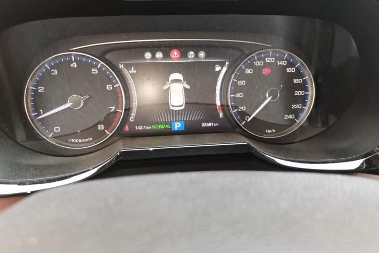 Used GAC Trumpchi GS8 2017 320T Two-Wheel Drive Luxury Smart Connectivity Version (7 Seats) Odometer Close Up