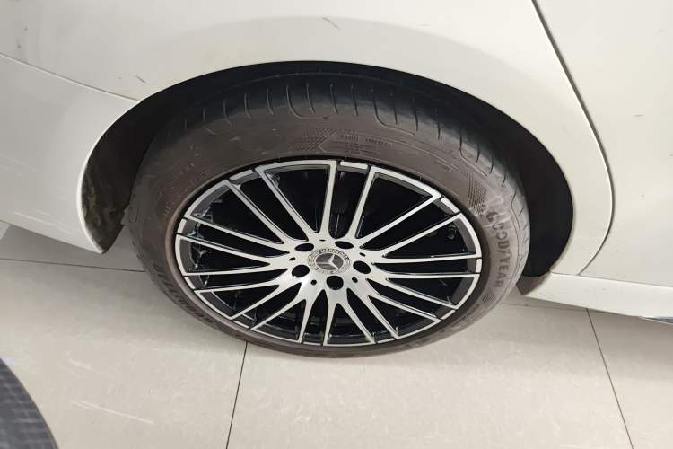 Used Mercedes-Benz C-Class 2023 C 260 L Sport Edition Exterior 5