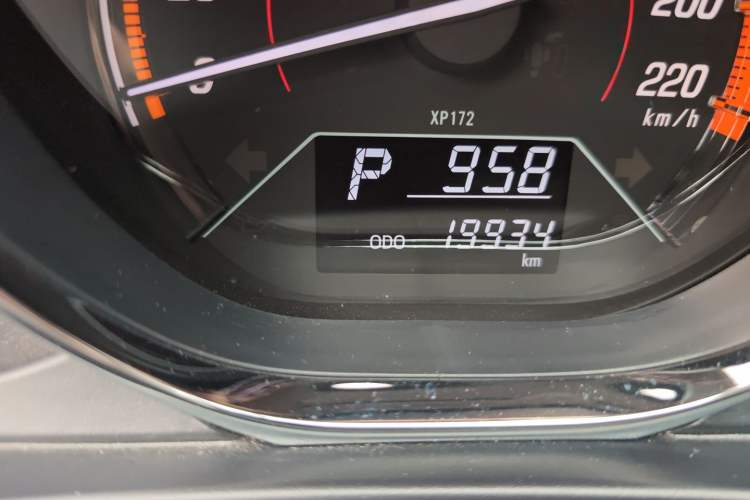 Used Toyota YARiS L Zhi Xuan 2022 1.5L CVT Leading PLUS Edition Odometer Close Up