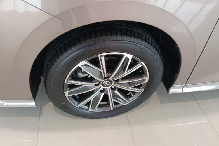 Used GAC Trumpchi M8 2024 Master Series 400T Ultimate Edition Exterior 7