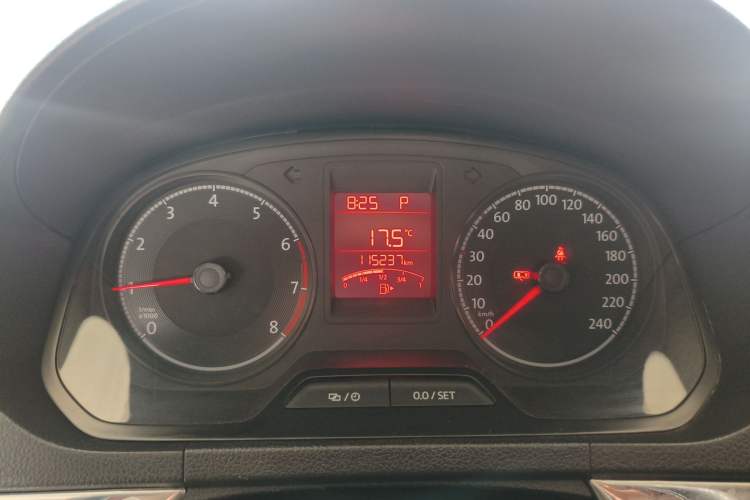 Used Volkswagen Jetta 2017 1.5L Automatic Fashion Model Instrument Cluster