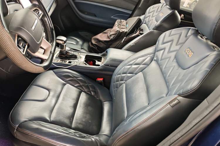 Used CHANGAN OSHAN COS1 2018 1.5T Automatic Smart 7-Seater Left Front Seat