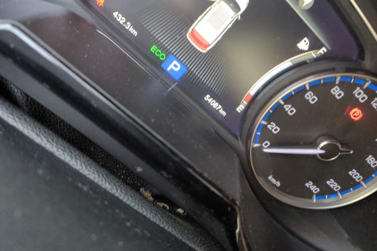 Used GAC Trumpchi GS7 2017 320T Two-Wheel-Drive Luxury Smart Connectivity Model