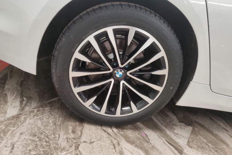 Used BMW 5 Series 2019 Facelifted 530Li Leading Edition Luxury Package