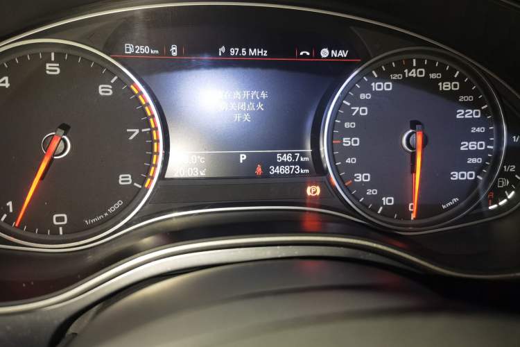 Used Audi A6L 2012 TFSI Standard Model Odometer Close Up