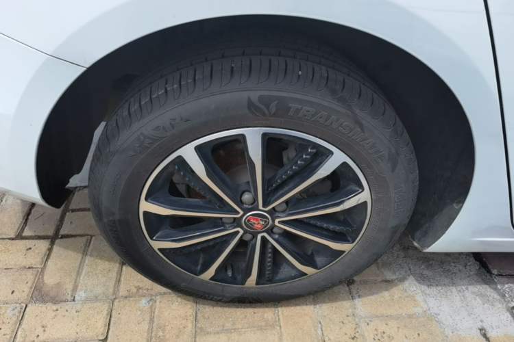 Used Roewe i5 2020 1.5L Automatic 4G Connect Luxury Flagship Edition