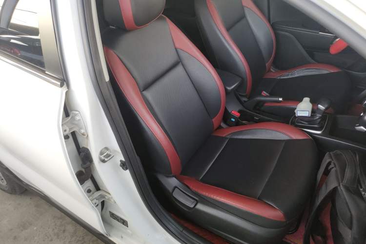 Used Kia KX Cross 2017 1.4L AT GLS