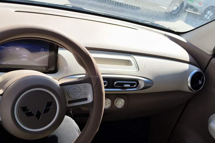 Used Wuling Hongguang MINIEV 2025 Four-Door Version Advanced Edition