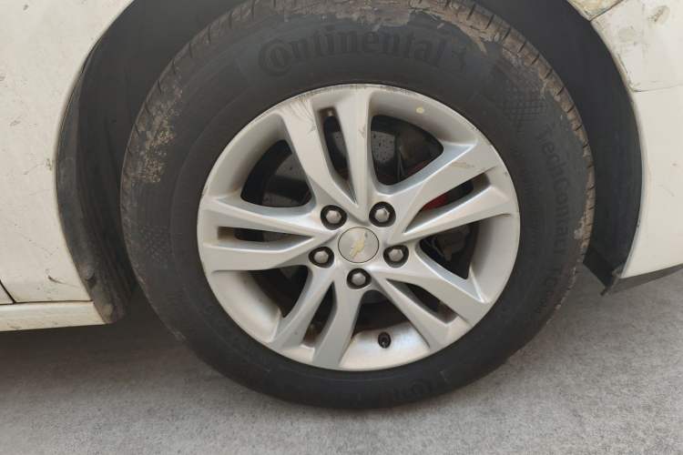 Used Chevrolet Cavalier 2016 1.5L Manual Xinyue Edition Right Front Wheel Hub