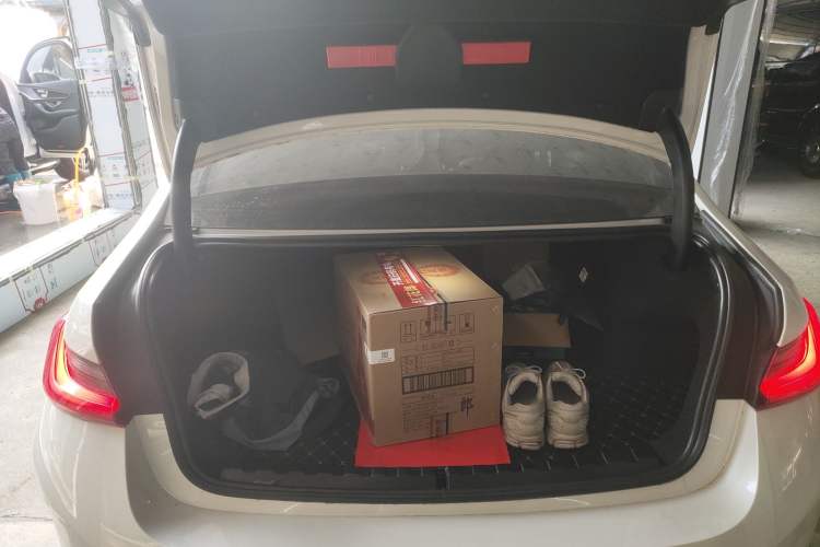 Used BMW i3 2022 eDrive 35 L
