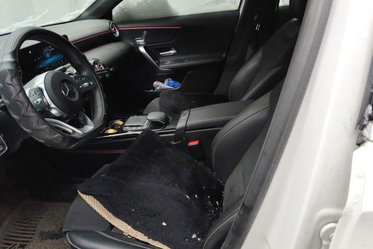 Used Mercedes-Benz A-Class 2020 Restyled A 200 L Sport Sedan Fashion Version
