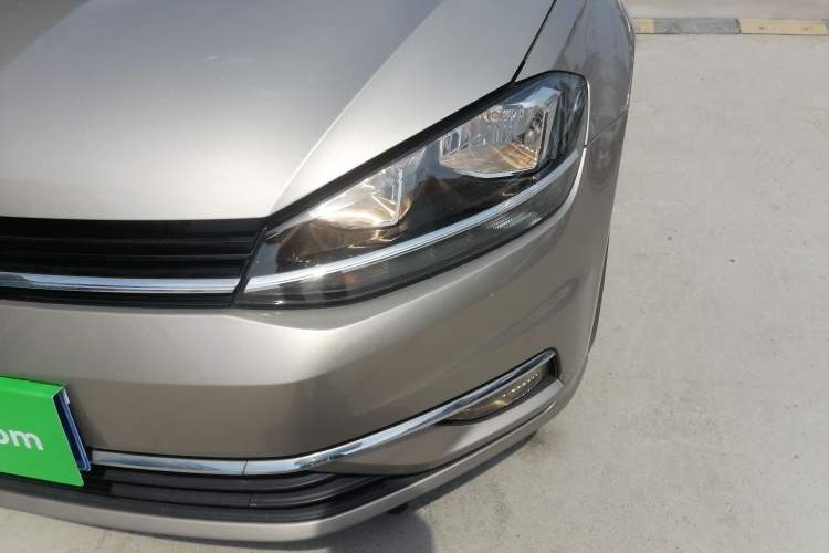 Used Volkswagen Golf 2018 230TSI Automatic Comfort Model Left Front Headlight