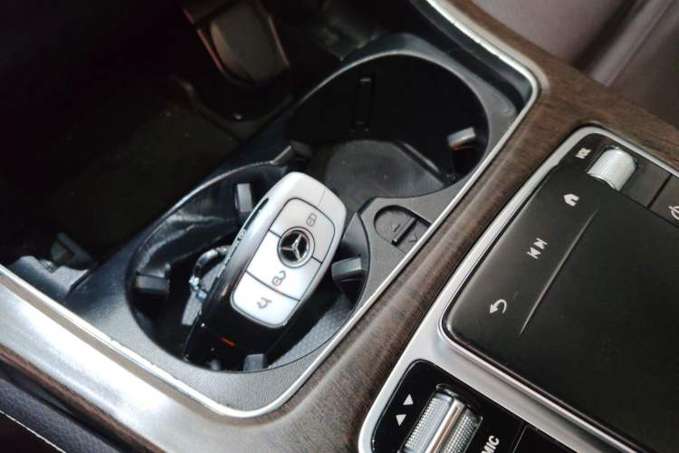 Used Mercedes-Benz GLC 2022 GLC 260 L 4MATIC Dynamic Edition Vehicle Key