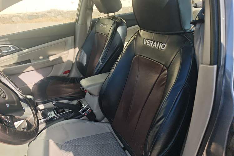 Used Bestune B50 2013 1.6L manual Comfort trim level
