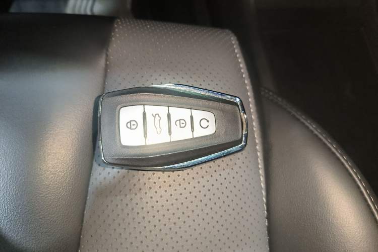 Used Geely Auto Emgrand X7 Sport 2023 Boyue COOL 1.5TD Smart Model Vehicle Key