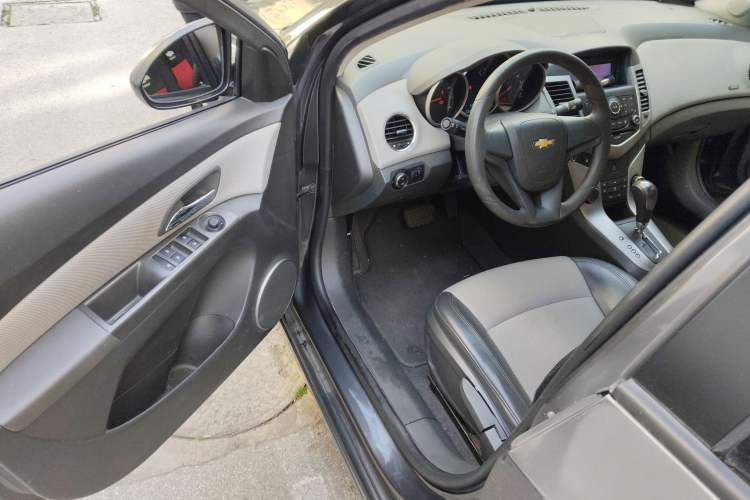 Used Chevrolet Cruze 2012 1.8L SE AT