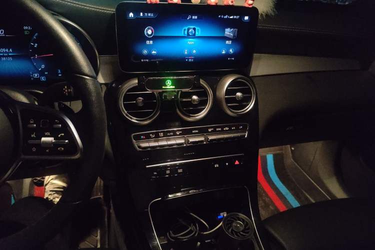 Used Mercedes-Benz GLC 2022 Second Facelift GLC 260 L 4MATIC Dynamic Edition
