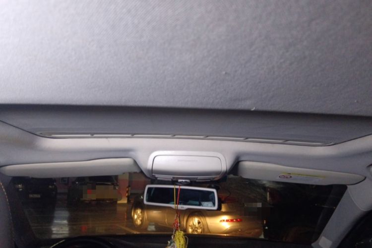 Used Volkswagen Sagitar 2015 230TSI Automatic Luxury Model Headliner