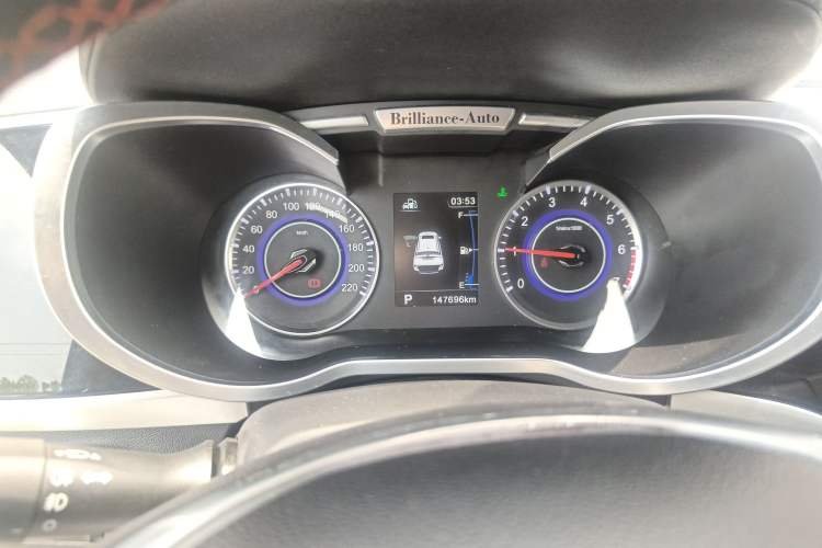 Used Brilliance V3 2015 1.5L Automatic Smart Version Instrument Cluster