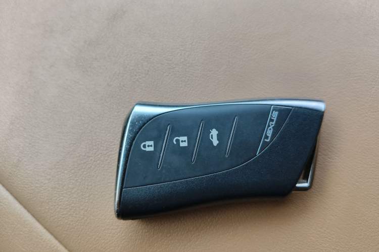 Used Lexus LS 2021 500h Excellence Edition
