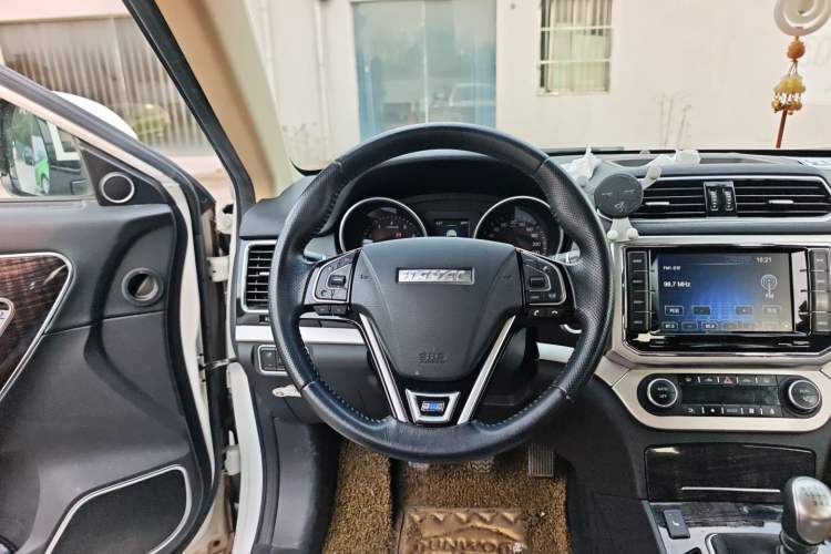 Used Haval H6 Coupe 2015 Blue Label 2.0T Manual Two-Wheel-Drive Elite Model
