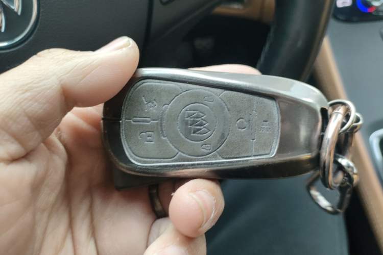 Used Buick LaCrosse 2016 20T Luxury Model Vehicle Key