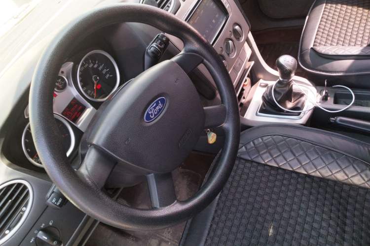 Used Ford Focus 2013 Hatchback Classic 1.8L Manual Base Model