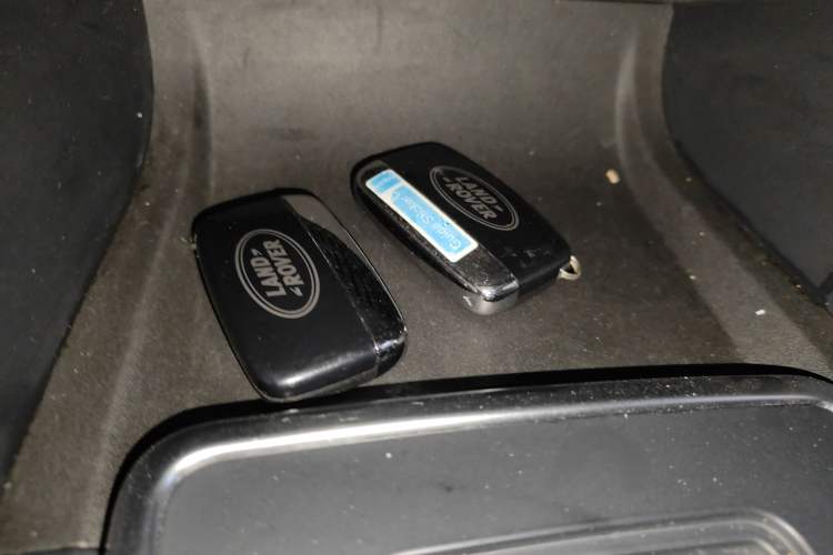 Used Land Rover Discovery Sport 2019 240 PS SE Dynamic Version China V Standard Vehicle Key