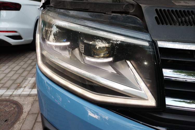 Used Volkswagen Multivan 2016 2.0 TSI Two-Wheel Drive Luxury Edition 7 Seats