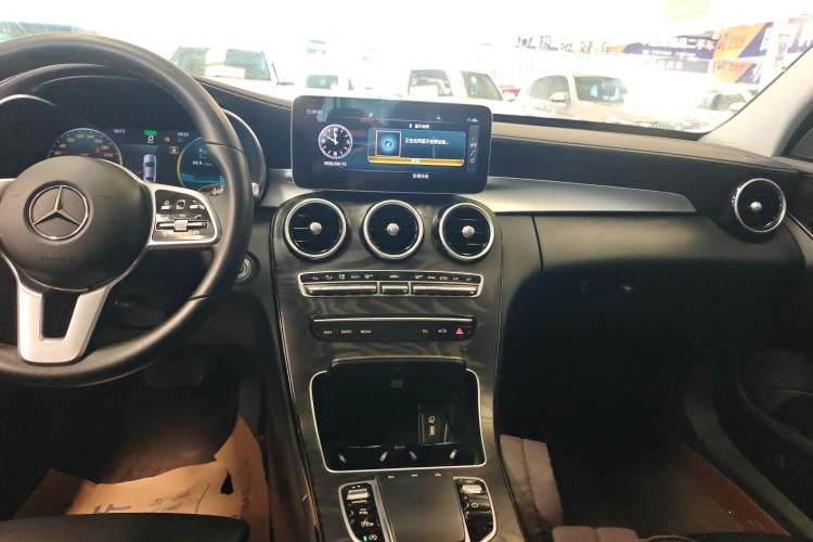 Used Mercedes-Benz C-Class 2019 C 260 L Sport Edition
