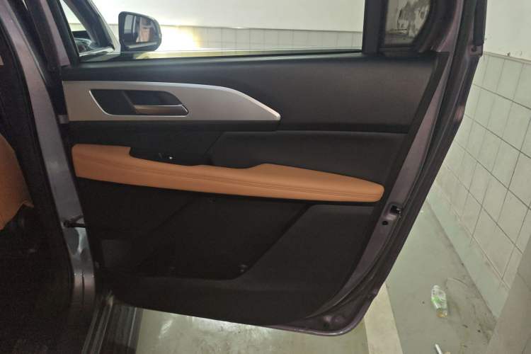 Used Haval H5 2023 2.0T Automatic Two-Wheel Drive LinkedIn Gasoline
