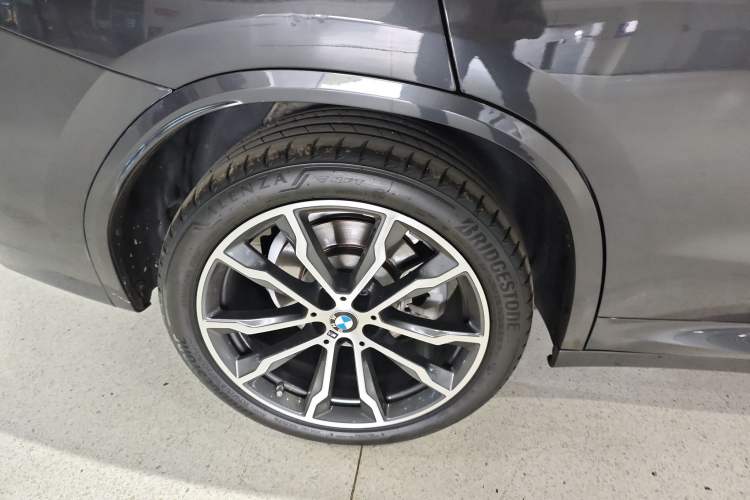 Used BMW X3 2022 xDrive30i Luxury Model M Night Sky Package Right Rear Wheel Hub