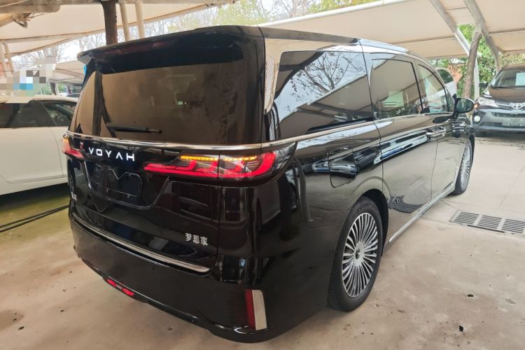 Used VOYAH Dream 2025 PHEV Four-Wheel-Drive Flagship Kunpeng Edition
