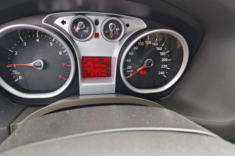 Used Ford Focus 2013 Hatchback Classic 1.8L Automatic Fashion Edition
